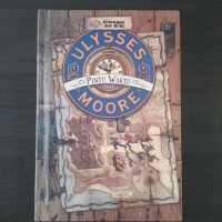 ULYSSES MOORE (PINTU WAKTU)